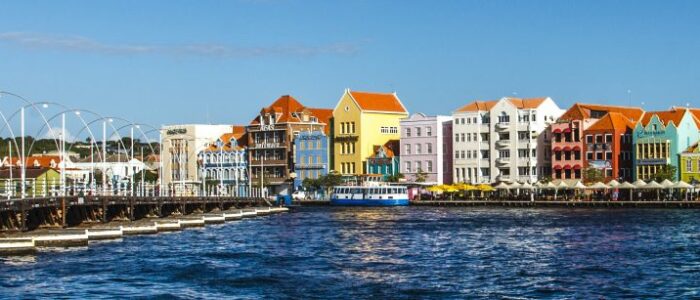Curacao Tauchen Willemstad in CUracao emma bridge